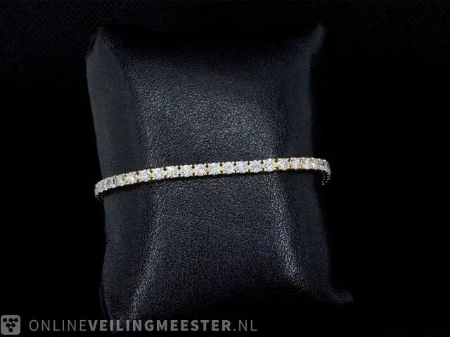 Gouden tennisarmband met 7.12 carat briljant geslepen diamanten - afbeelding 8 van  9