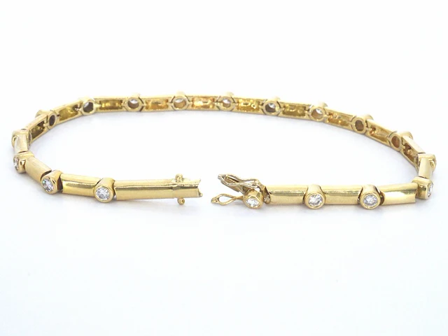Gouden tennisarmband met diamanten schakels - afbeelding 3 van  10