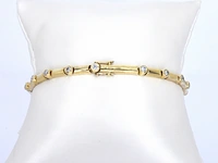 Gouden tennisarmband met diamanten schakels - afbeelding 5 van  10