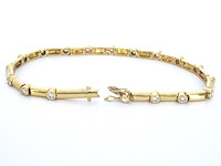 Gouden tennisarmband met diamanten schakels - afbeelding 4 van  9