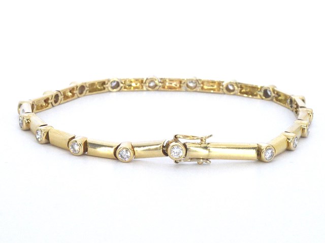 Gouden tennisarmband met diamanten schakels - afbeelding 5 van  9