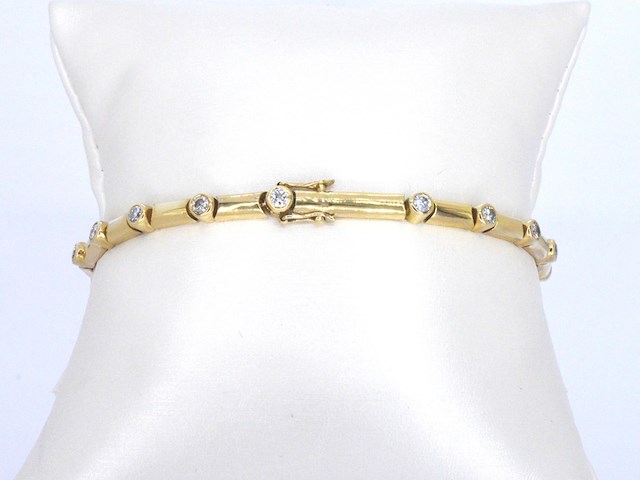 Gouden tennisarmband met diamanten schakels - afbeelding 6 van  9