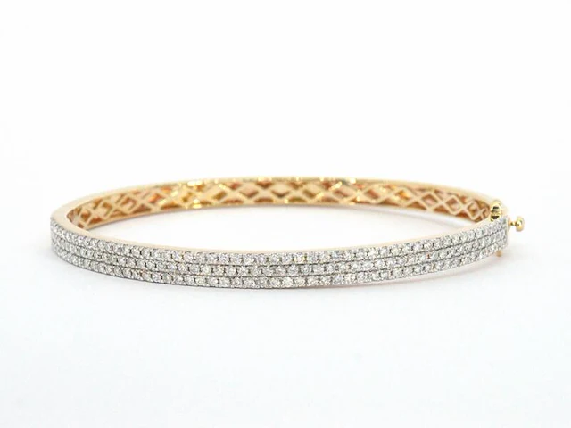 Gouden vaste armband met briljant geslepen diamant - afbeelding 1 van  10