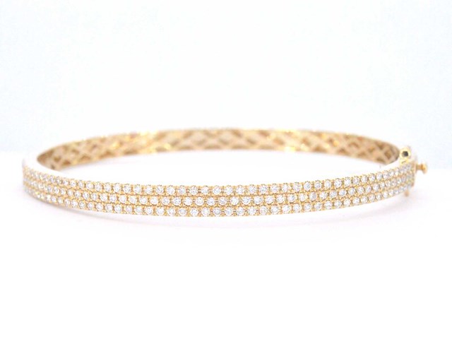 Gouden vaste armband met briljant geslepen diamant - afbeelding 1 van  8