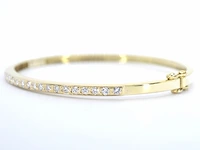Gouden vaste armband met briljant geslepen diamanten - afbeelding 3 van  10