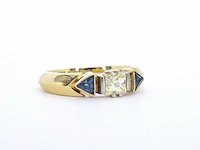 Gouden vintage ring met een grote prinses geslepen diamant en saffieren - afbeelding 7 van  11