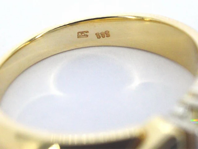Gouden vintage ring met een grote prinses geslepen diamant en saffieren - afbeelding 11 van  11