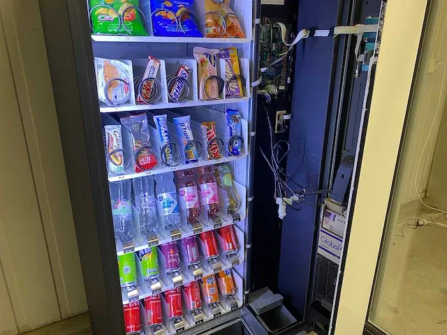 Gpe - drx-30 - combi-automaat - vending machine - afbeelding 9 van  12