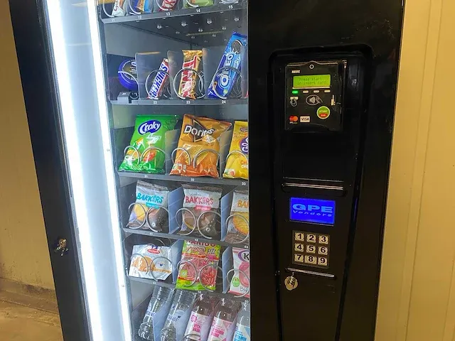 Gpe - drx-30 - combi-automaat - vending machine - afbeelding 5 van  10