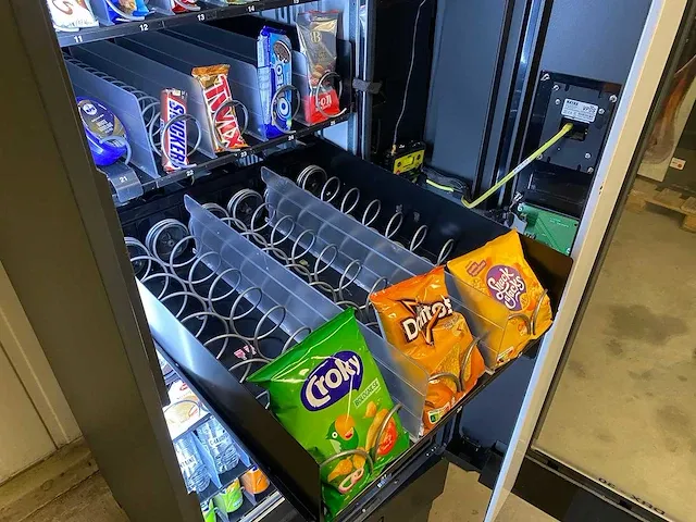 Gpe - drx-30 - combi-automaat - vending machine - afbeelding 9 van  10