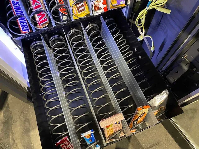 Gpe - drx-30 - combi-automaat - vending machine - afbeelding 10 van  10