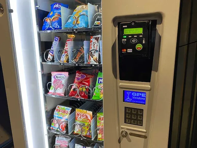 Gpe - drx-30 - combi-automaat - vending machine - afbeelding 9 van  13