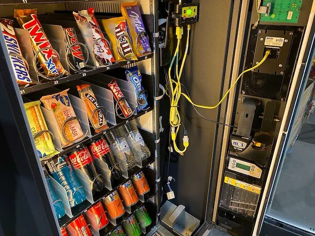 Gpe - drx-30 - combi-automaat - vending machine - afbeelding 13 van  15