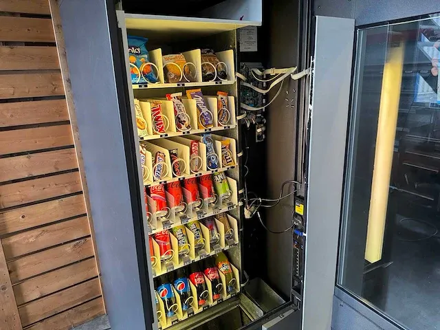 Gpe - drx-30 - combi-automaat - vending machine - afbeelding 8 van  12