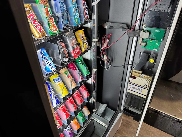Gpe - drx-30 - combiautomaat - vending machine - afbeelding 6 van  11