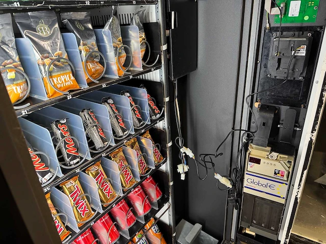 Gpe - drx-30 - combiautomaat - vending machine - afbeelding 6 van  9