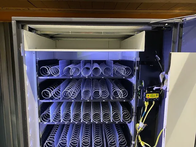 Gpe - drx-50 - snack - vending machine - afbeelding 6 van  10