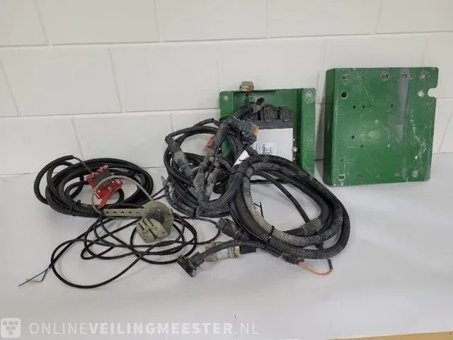 Gps-werktuigbesturing john deere, i-steer sideshift - afbeelding 1 van  21