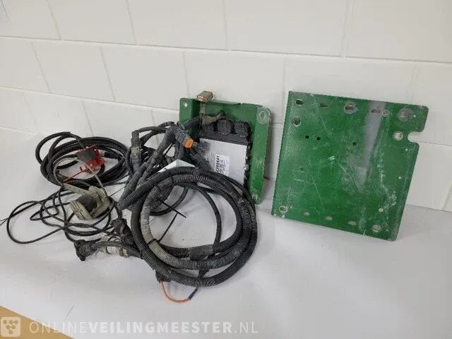 Gps-werktuigbesturing john deere, i-steer sideshift - afbeelding 15 van  21