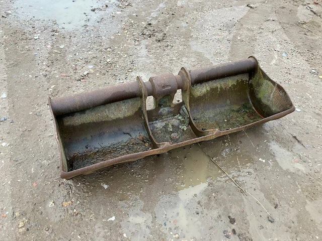Graafbak 120cm voor graafmachine - afbeelding 1 van  1