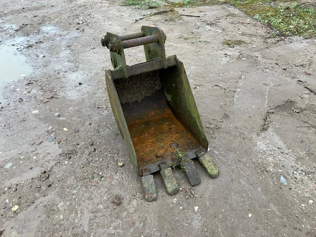 Graafbak 38cm voor graafmachine - afbeelding 1 van  1
