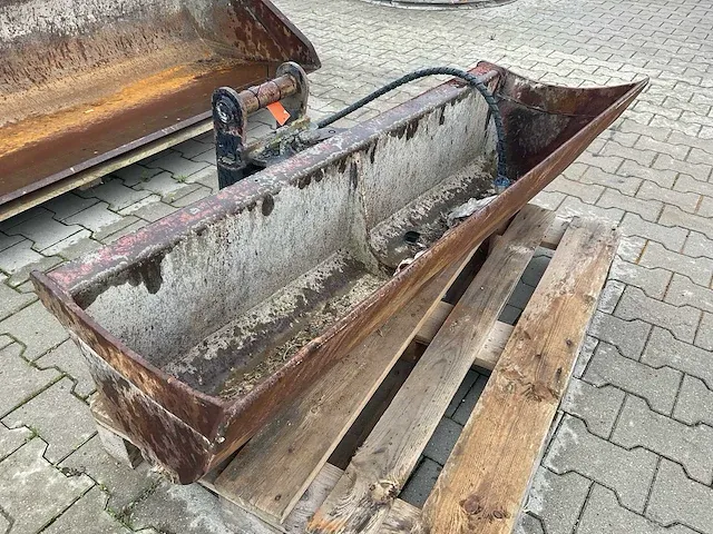 Graafbak / kantelbak - afbeelding 2 van  7