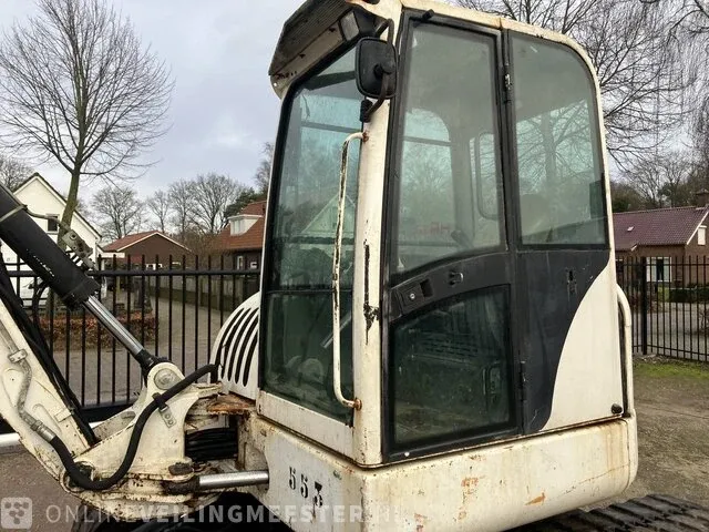 Graafmachine schaeff terex , hr32, wit, bouwjaar 2004 - afbeelding 10 van  21