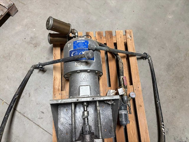 Graco - xtreme 45:1 - spuitpomp duo - afbeelding 2 van  8