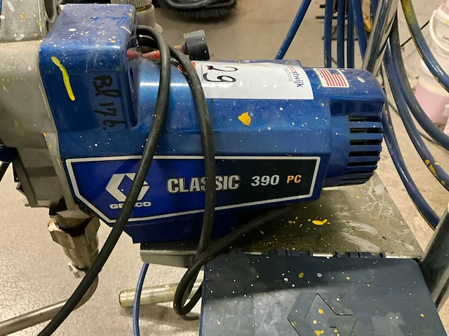 Graco 390 pc airless verfspuit op wagen - afbeelding 5 van  9