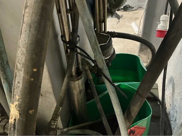 Graco reactor e-20 spuitmachine polyeurea met benodigdheden - afbeelding 4 van  29