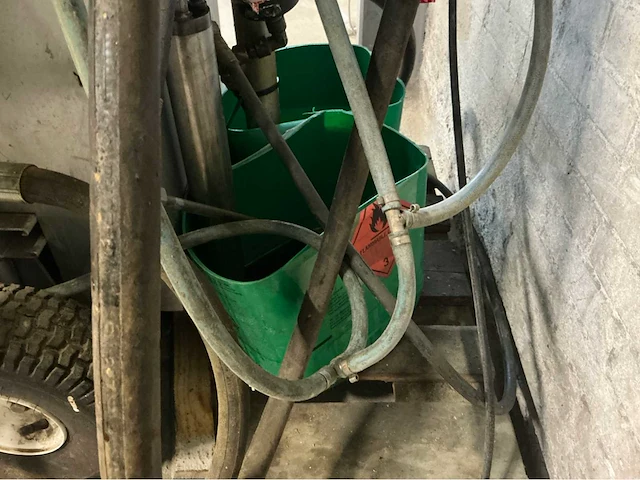 Graco reactor e-20 spuitmachine polyeurea met benodigdheden - afbeelding 5 van  29