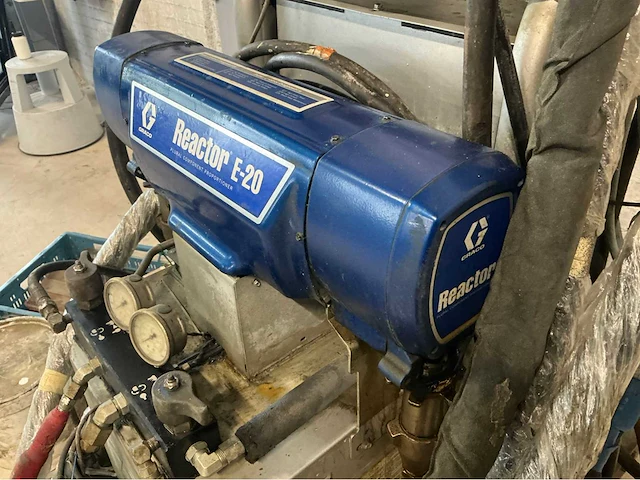 Graco reactor e-20 spuitmachine polyeurea met benodigdheden - afbeelding 7 van  29