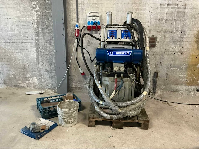 Graco reactor e-20 spuitmachine polyeurea met benodigdheden - afbeelding 1 van  29