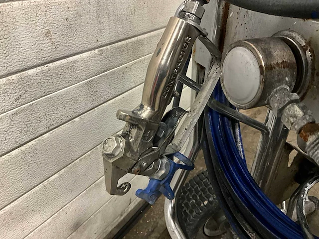 Graco ultramax ii verfspuitmachine - afbeelding 5 van  7