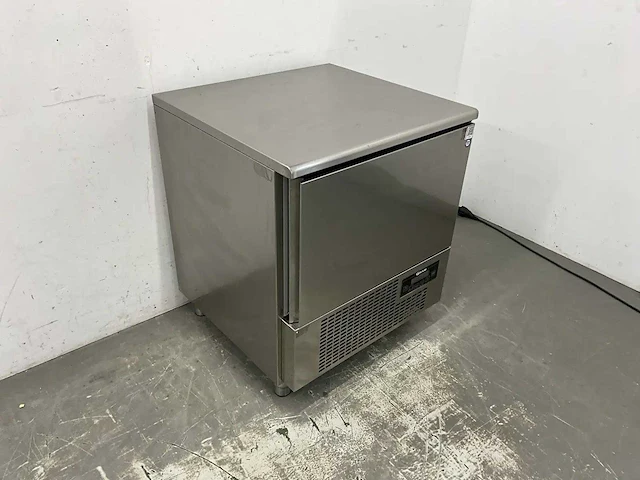 Gram - ir51m - blastchiller - afbeelding 5 van  11