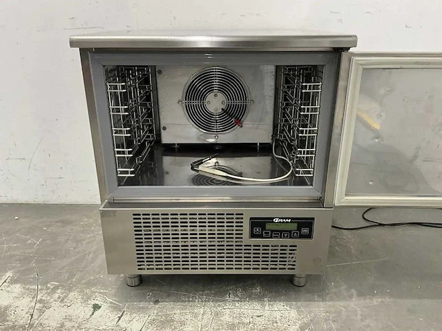 Gram - ir51m - blastchiller - afbeelding 9 van  11