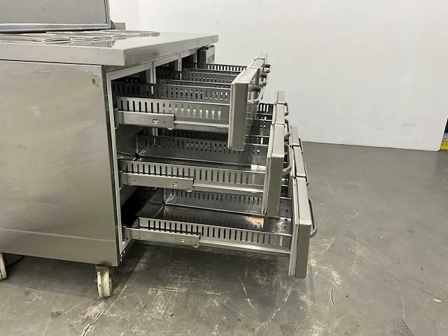 Gram - k 1807 csg s5l - mobiele saladette koelwerkbank - afbeelding 10 van  11