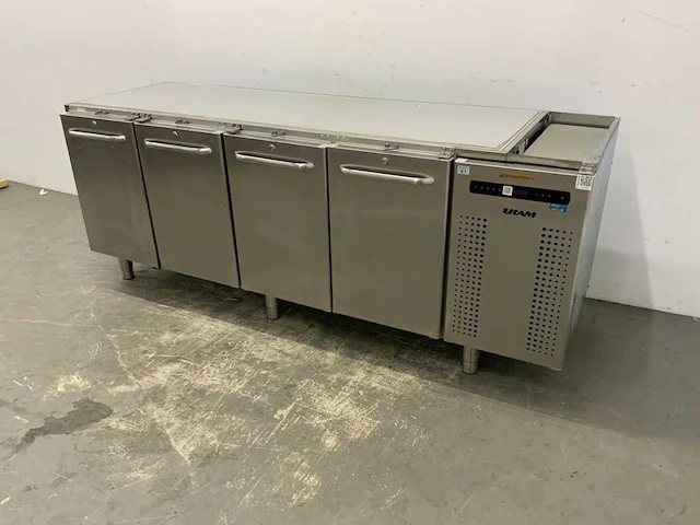 Gram - k 2207 csf r4 b lc - koelwerkbank - afbeelding 1 van  6