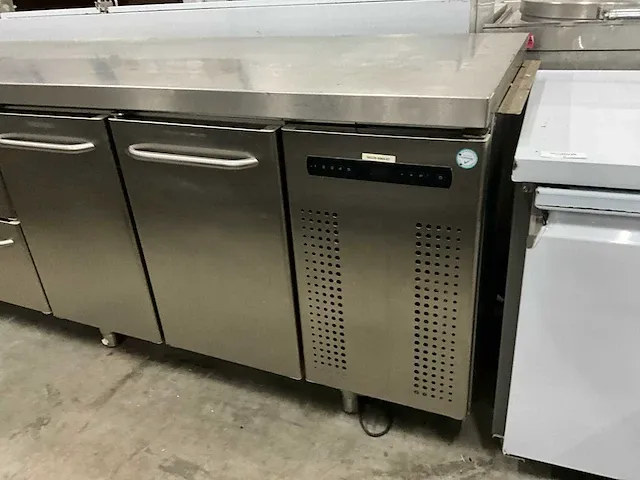 Gram k 2208 csg a koelwerkbank - afbeelding 2 van  7