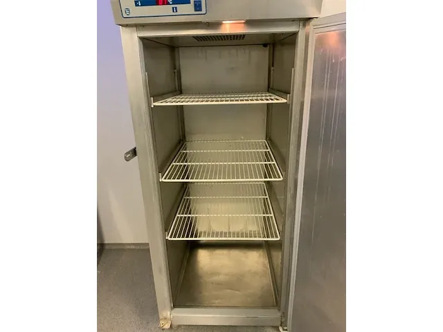 Gram koelkast - afbeelding 6 van  10