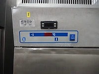 Gram - afbeelding 4 van  6