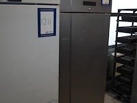 Gram - afbeelding 2 van  5