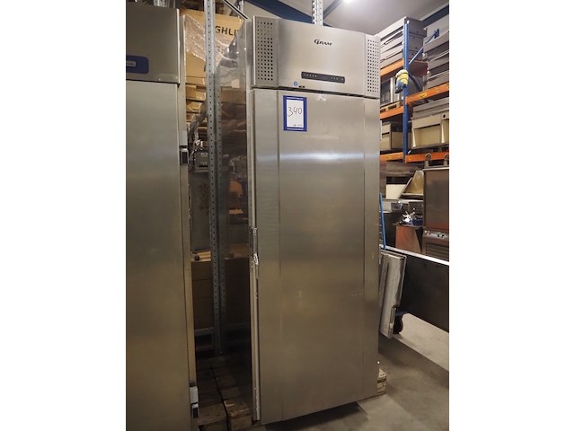 Gram - afbeelding 1 van  6