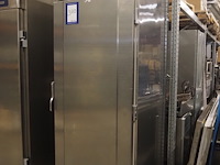 Gram - afbeelding 2 van  6