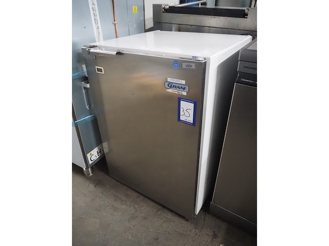 Gram - afbeelding 1 van  5