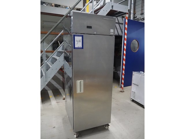 Gram - afbeelding 1 van  10