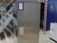 Gram - afbeelding 1 van  10