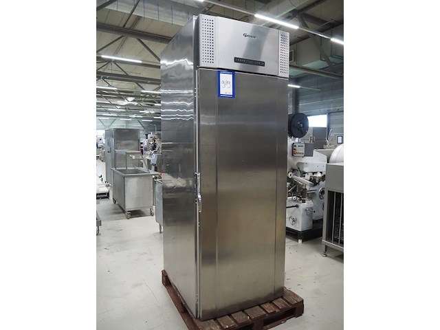 Gram - afbeelding 1 van  10