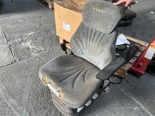 Grammer - fendt - geveerde stoel veersysteem - afbeelding 1 van  8