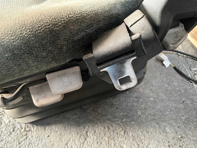 Grammer - fendt - geveerde stoel veersysteem - afbeelding 6 van  8